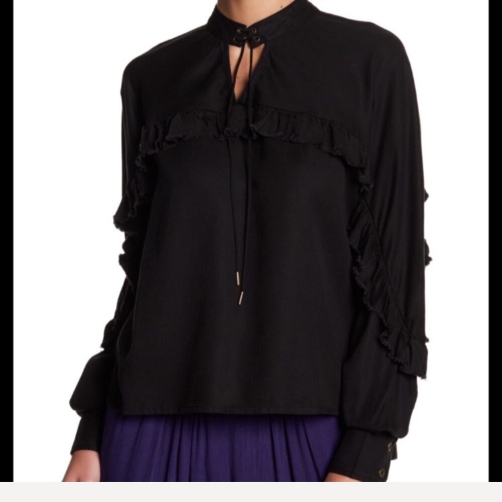 Jachs Girlfriend Ruffled Tie neck blouse